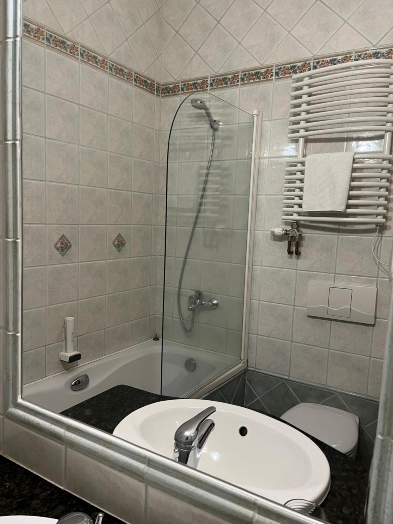 Wagner Vendegudvar Panzio Szombathely Bagian luar foto